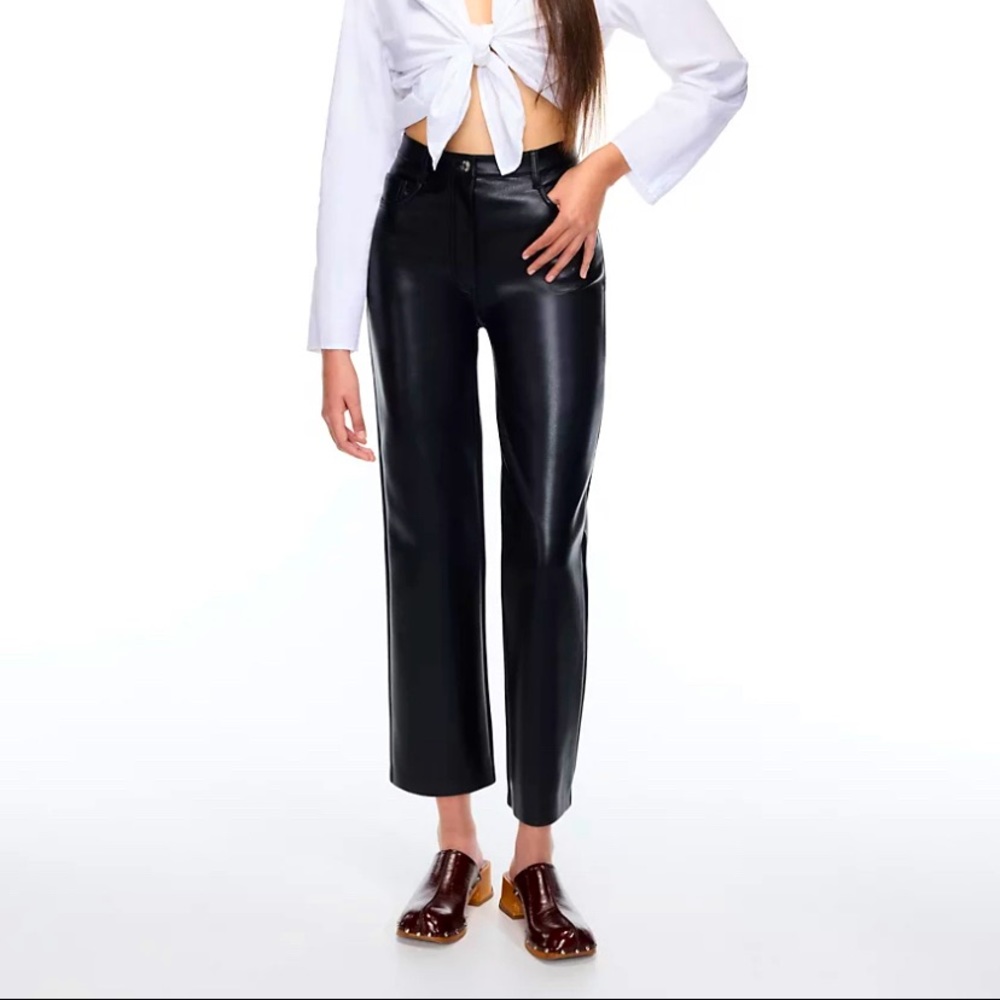 NWT Aritzia Melina Pant, Black Vegan Leather, Cropped Size 0